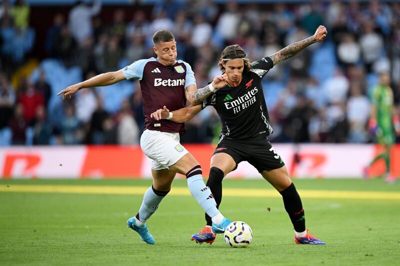 Aston Villa vs Arsenal - Đẳng cấp quá vượt trội